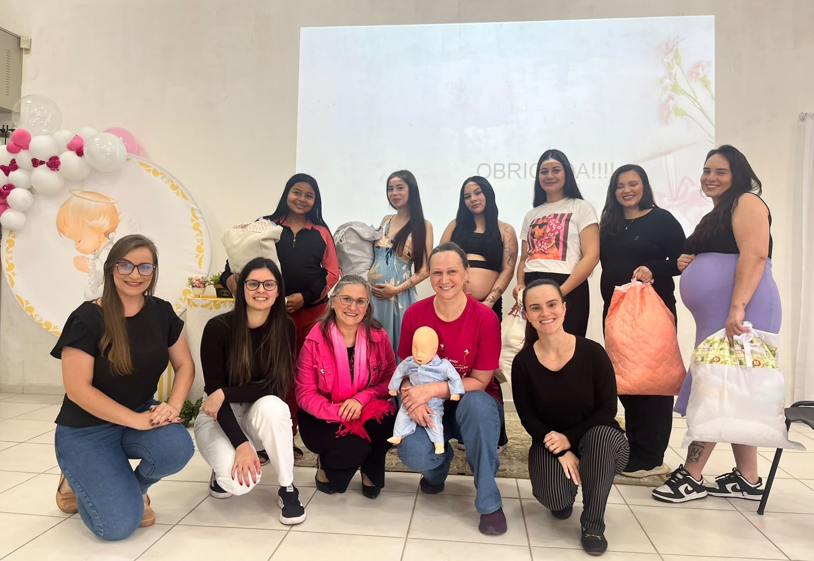 CRAS Oxford promove rodas de conversa com gestantes sobre cuidados com o bebê